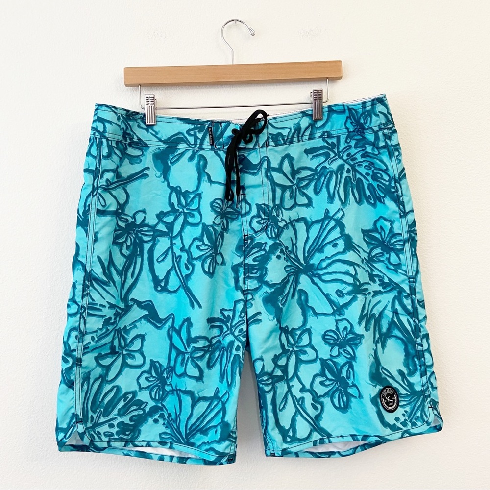Lost at Sea Tropical Print Board Shorts Blue Size 38